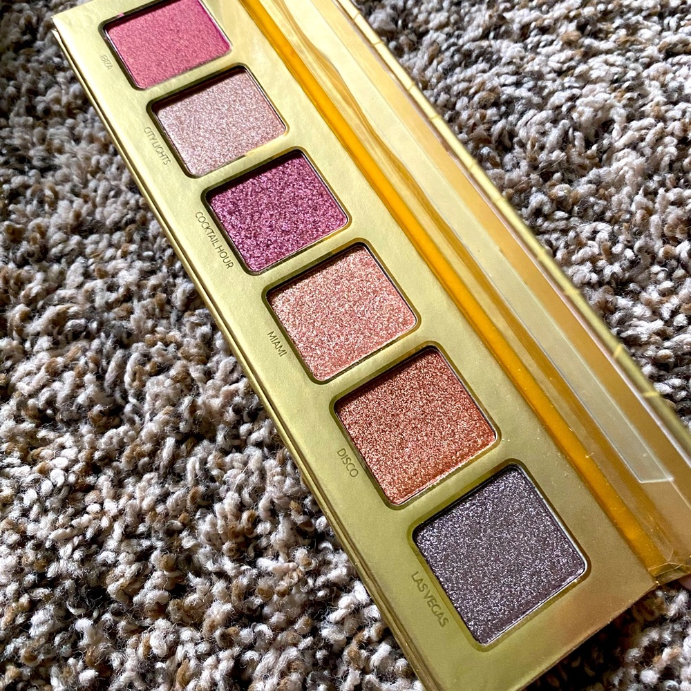 Eloise NEW eyeshadow pallet - 6 shades